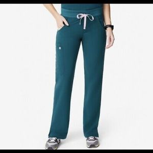 FIGS - Caribbean blue - Kade cargo scrub pants